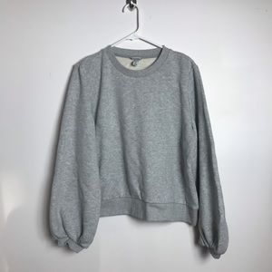 A new day gray sweater with puffy sleeves